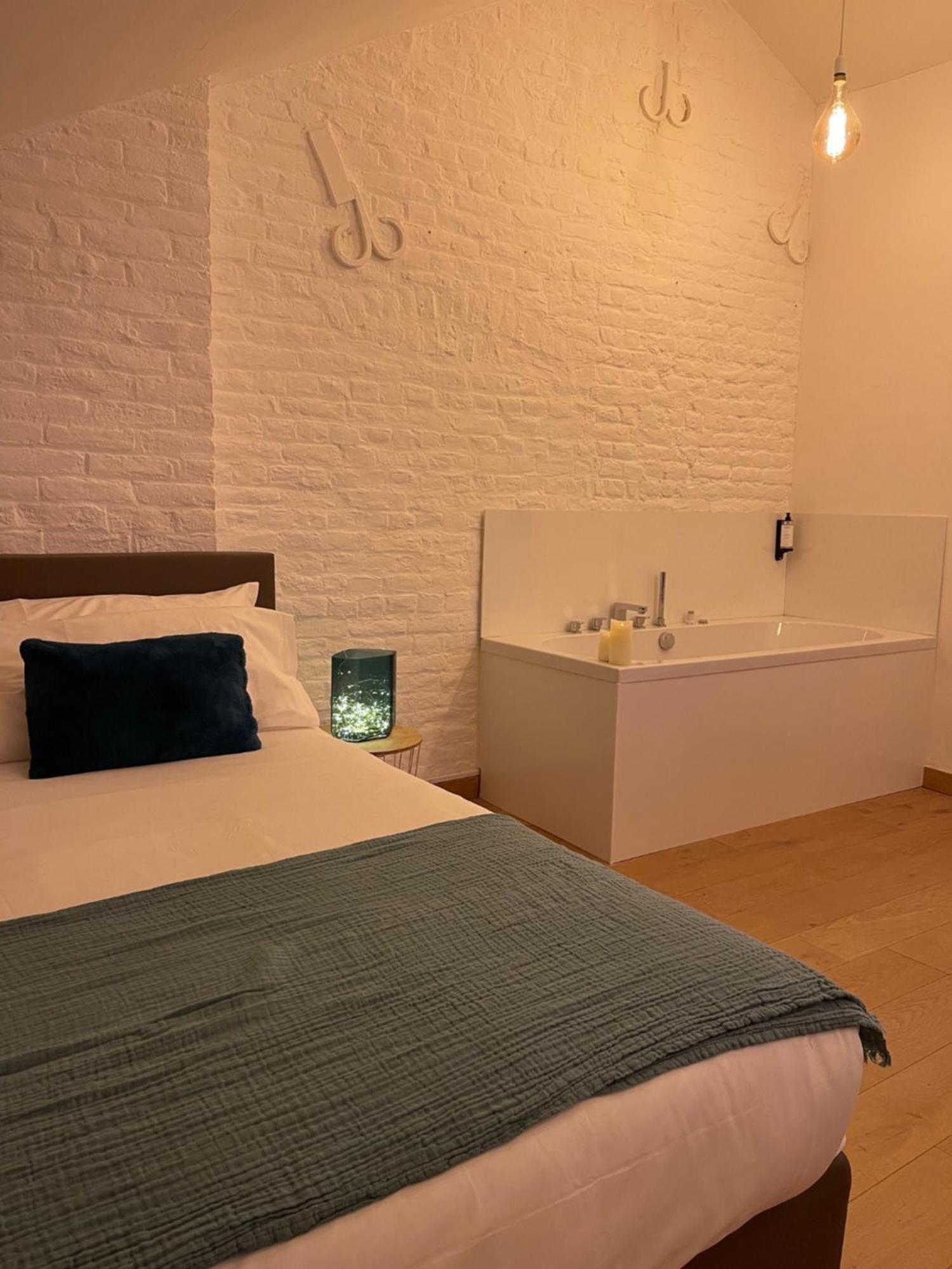 Maison Noppius - Love Hotel Льеж Экстерьер фото